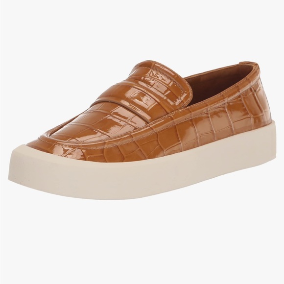 New! VINCE GHITA SLIP ON SNEAKERS - Picture 1 of 1